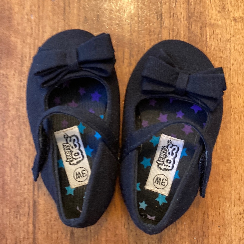 Teeny Toes Black Mary Janes with Bows Baby 3